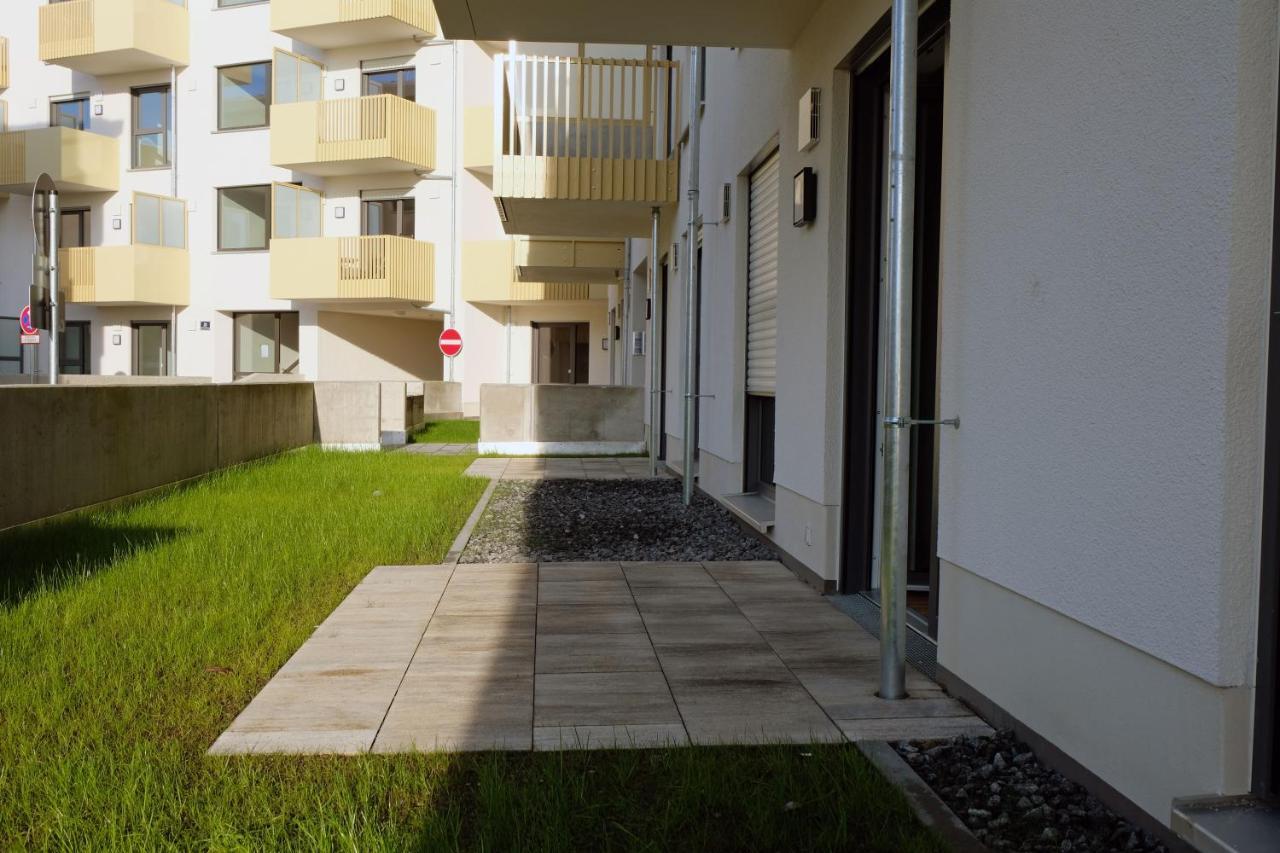 Design Apartment Nr 1 Mit Terrasse Und Parkplatz Straubing Exterior photo